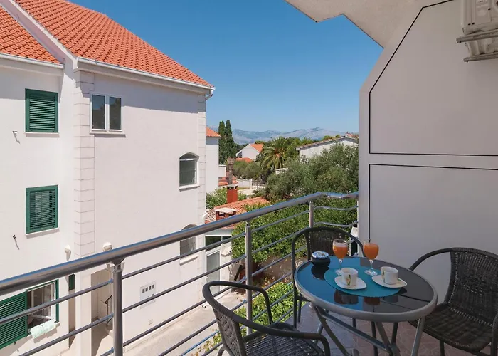 Appartement 43 *
