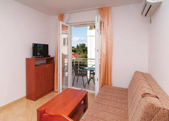 Appartement 43 *